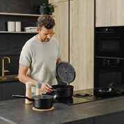 ���� � ������� Leo Phantom 2� 3950574