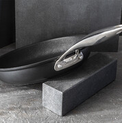 ��������� Black Titan Pro 32�� 85560603298