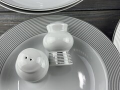 �������� ������ Yvonne ���������� ����� 12/44