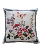 Наволочка Лавандовое поле Цветы с бабочкой 45х45см 4823093438620