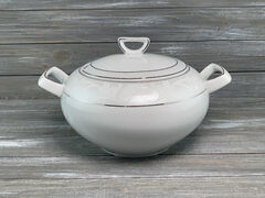 Супник с крышкой Yvonne E-373 3л