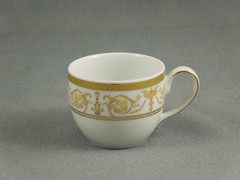 ����� ����� ��� �������� ��� ������ Yvonne ������� ����� 100��