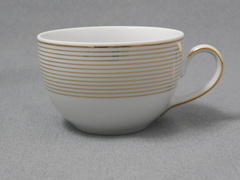 ����� ����� ��� ��� ��� ������ Yvonne ������� ����� 250��