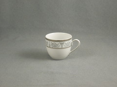 ����� ����� ��� �������� ��� ������ Yvonne ������� 100��