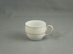 ����� �������� ����� ��� ������ Yvonne ������� 170��