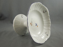 Фруктовница на ножке Bernadotte Гуси голубой кант голубой кант 23см