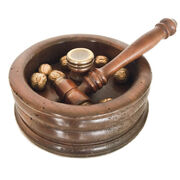 Орешница с молоточком 27см 325-0332